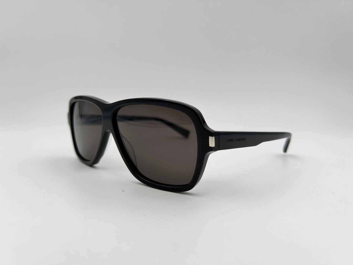 SL 609 CAROLYN 001