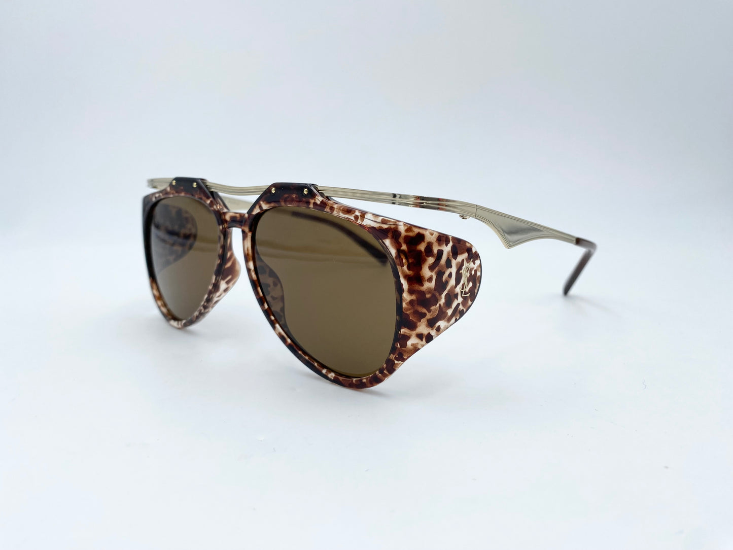 SL M137/F AMELIA 002