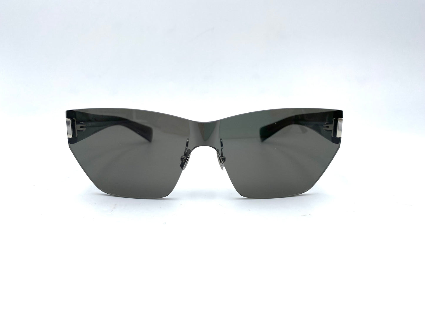SL 755 001