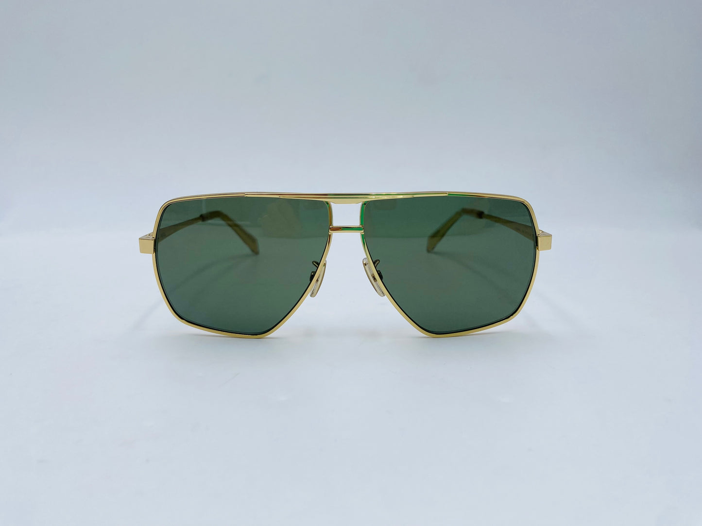 CL40246U 30N