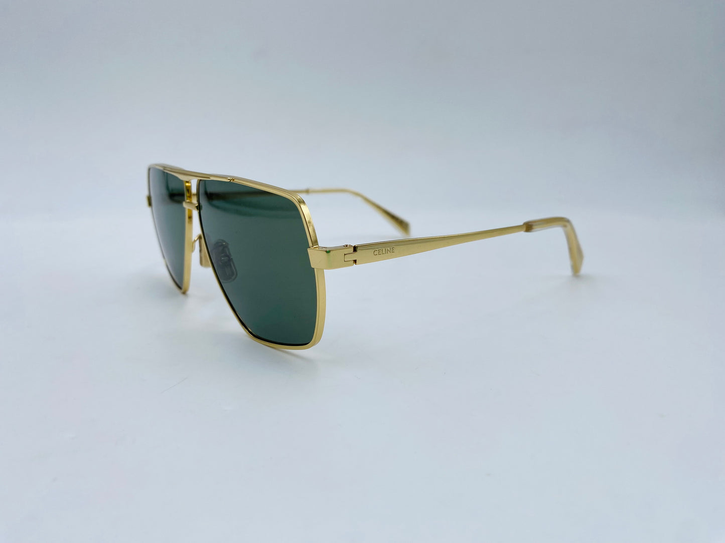 CL40246U 30N