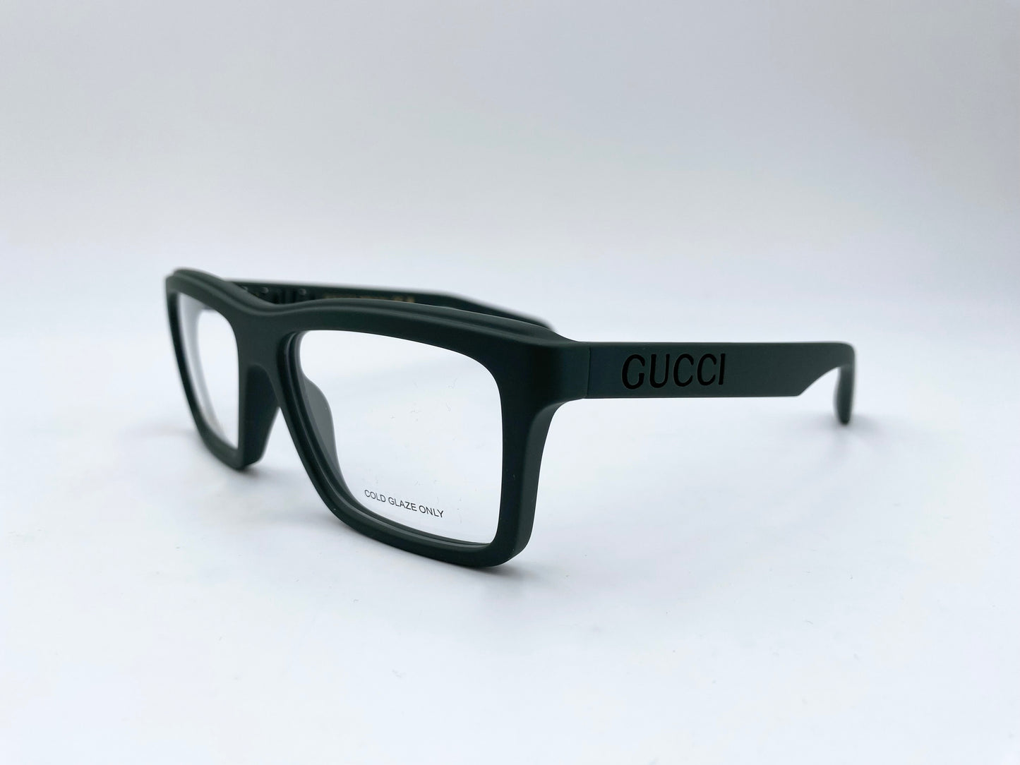 GG1573O 003