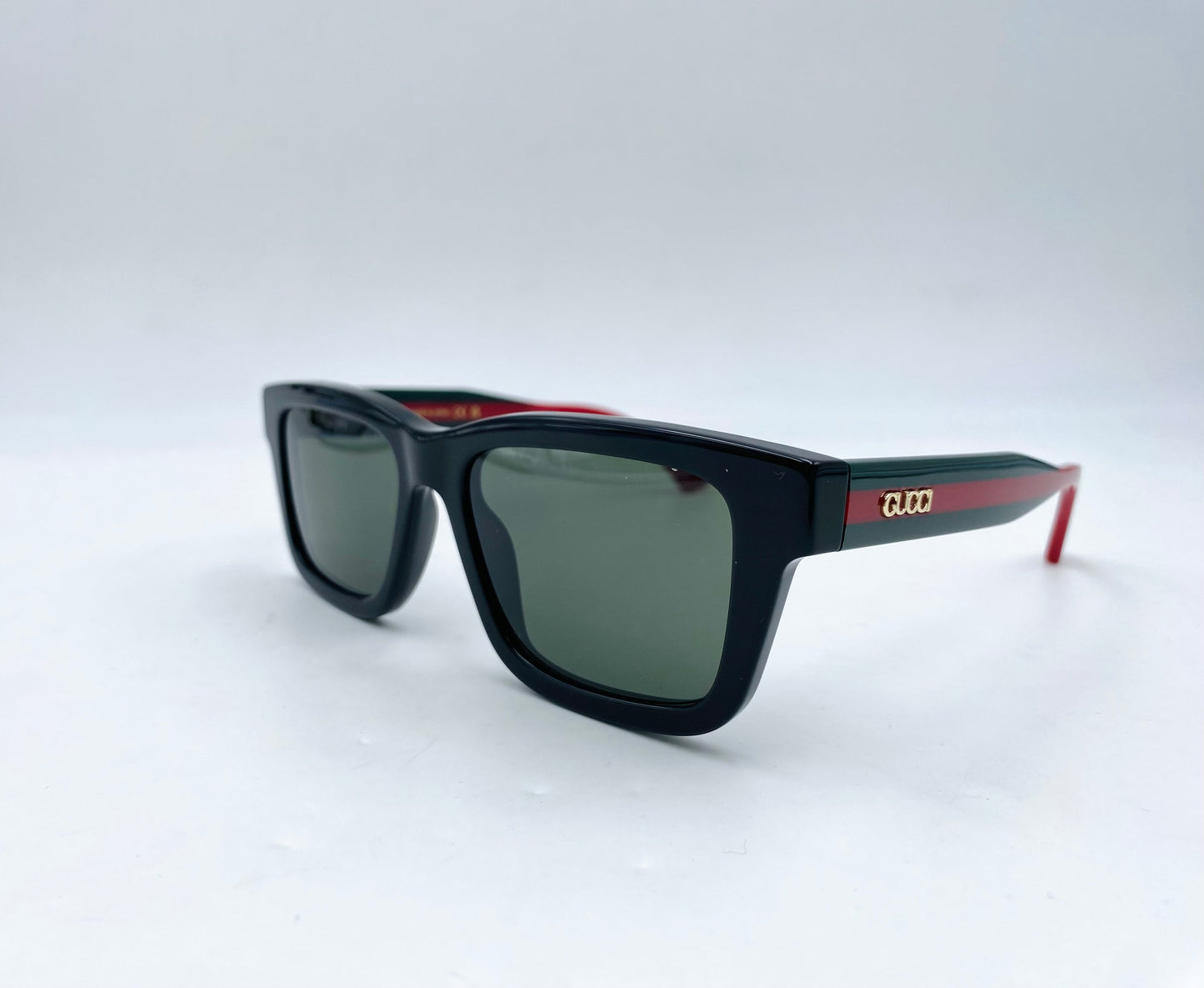 GG1869S 001