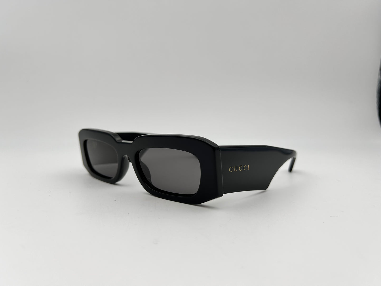 GG1426S 001