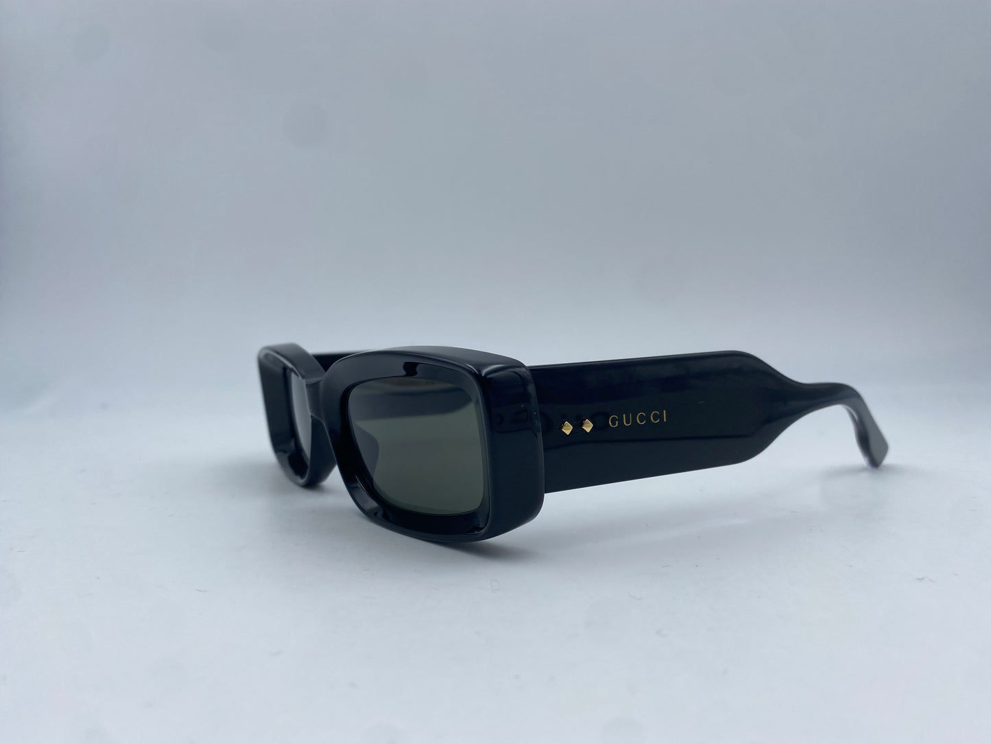 GG1528S 001