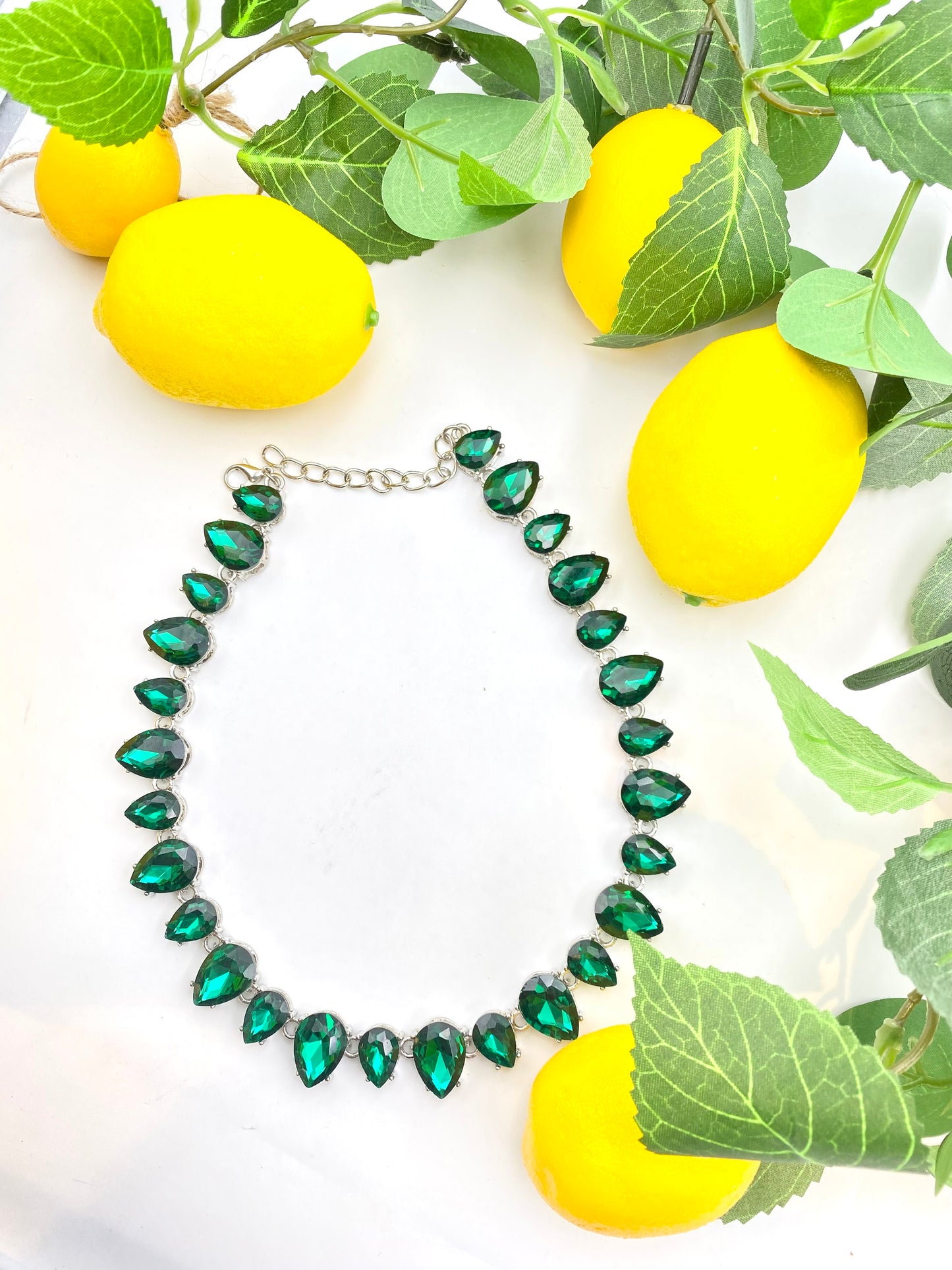 Collana con svarovski verdi