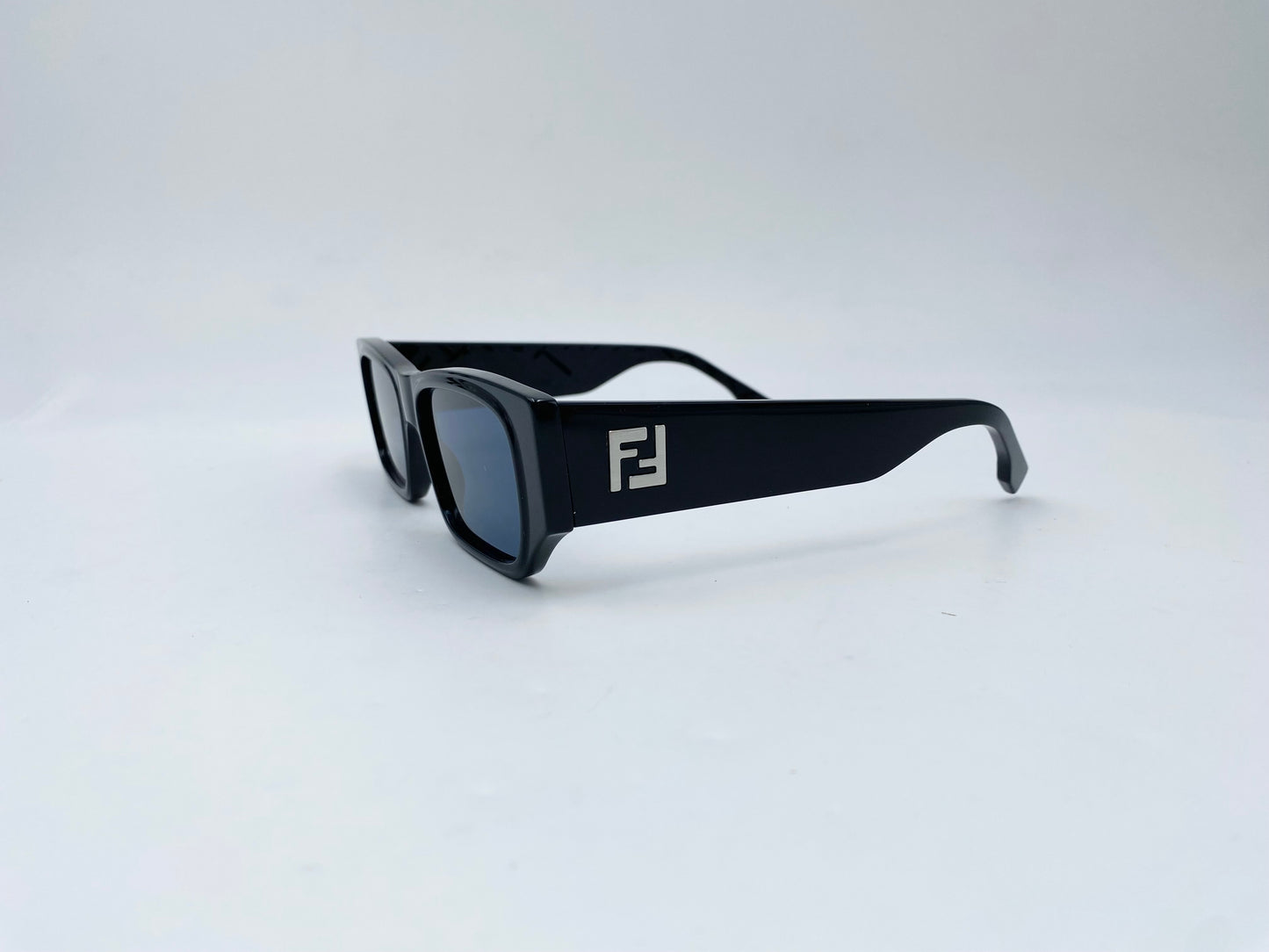 FE40144I 01V