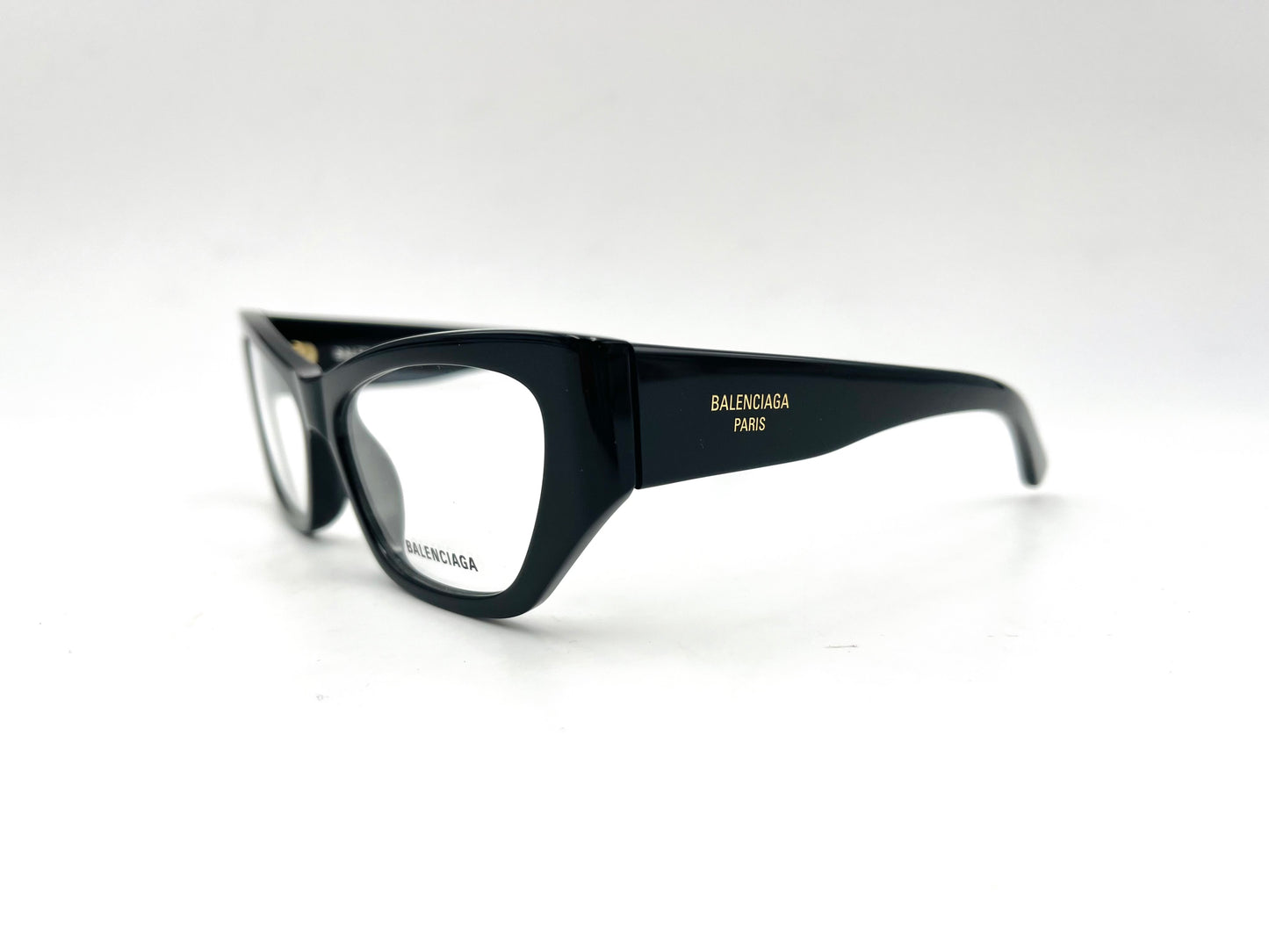BB0372O 001
