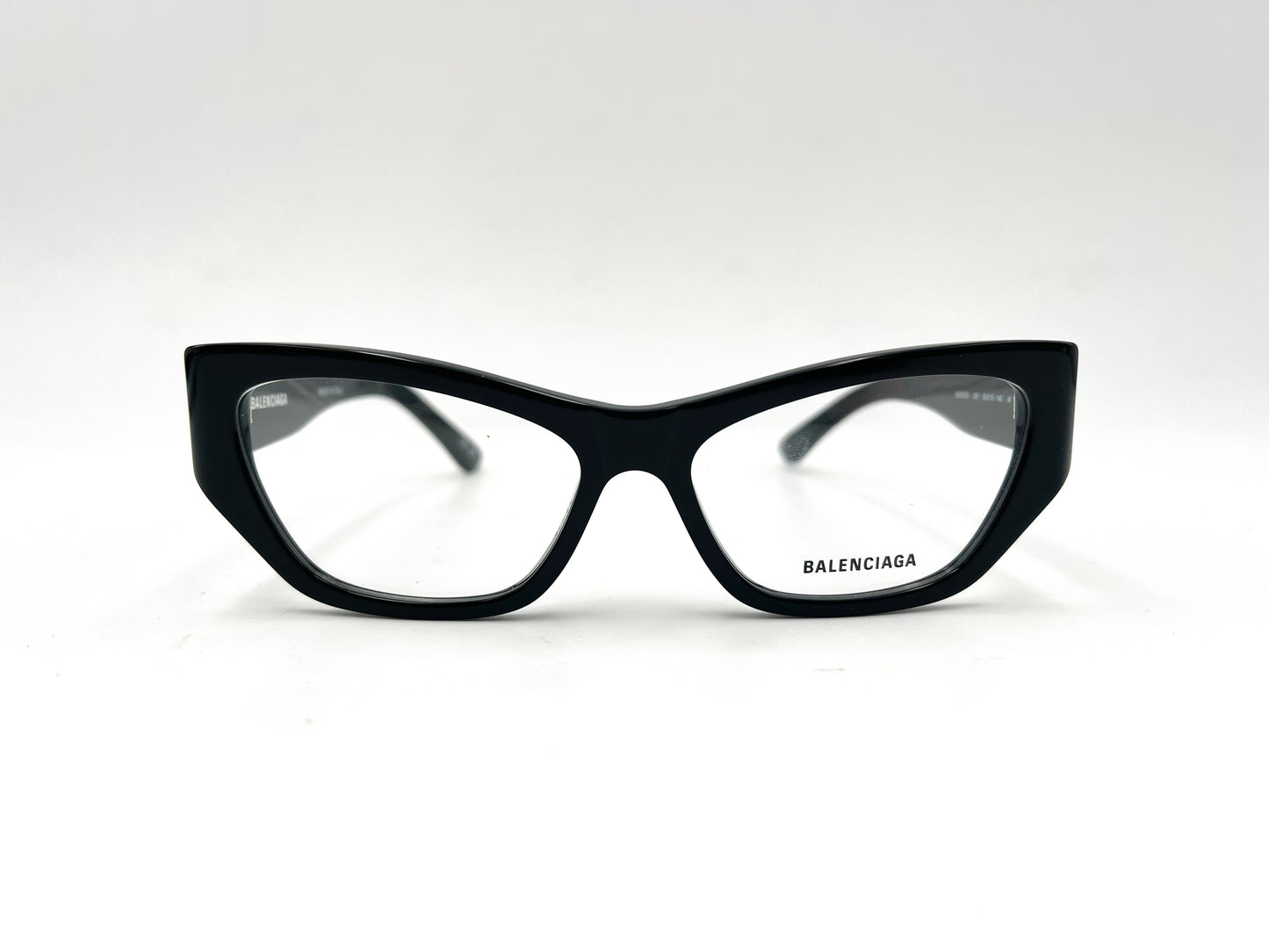 BB0372O 001