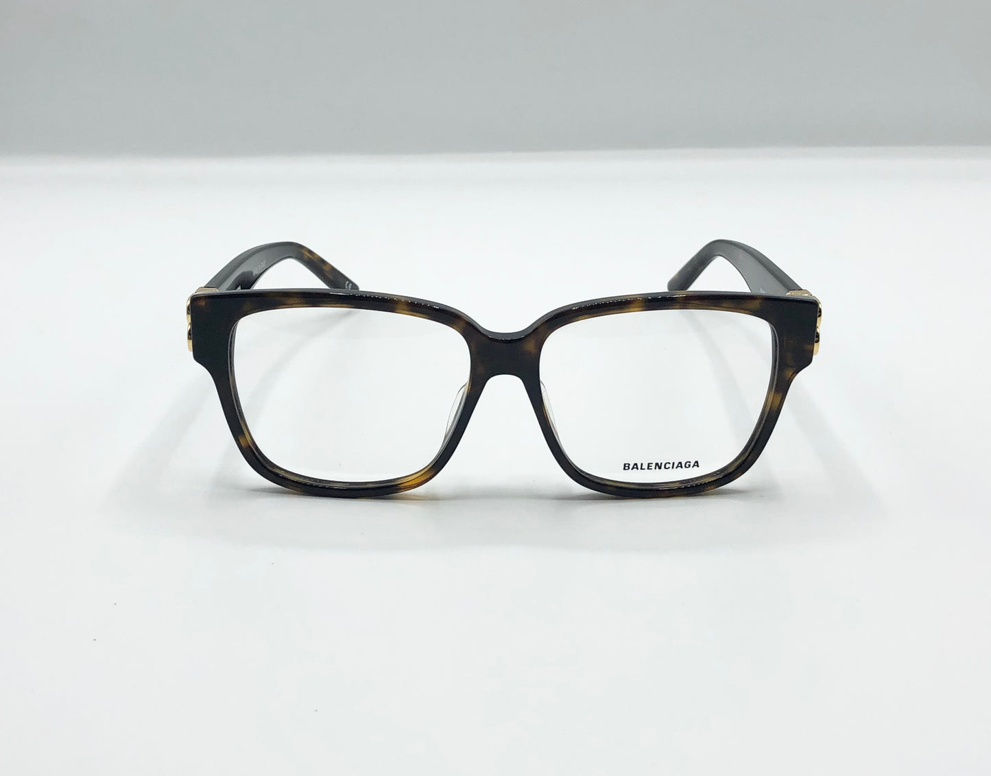 BB0104O 002