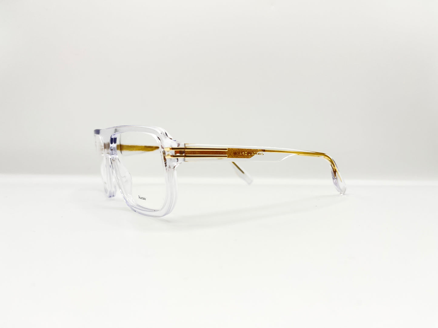 MARC 682 900